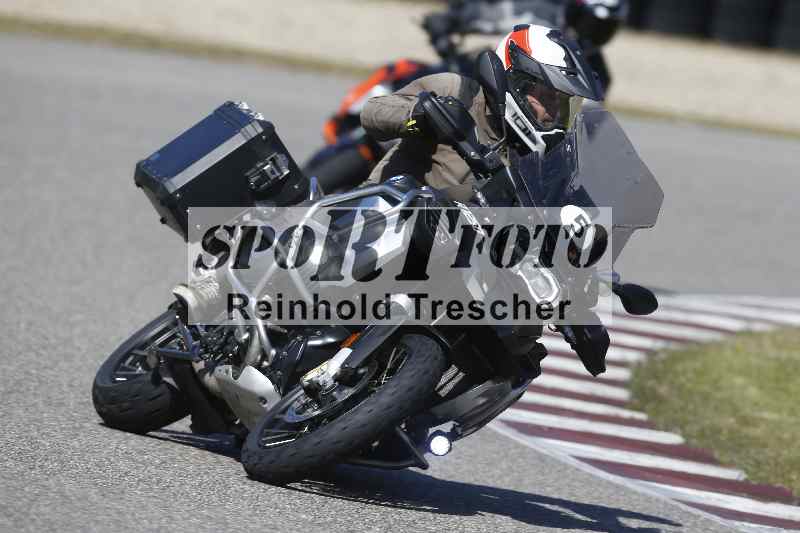 /01 02.04.2026 MAZ ADR/Gruppe rot/5